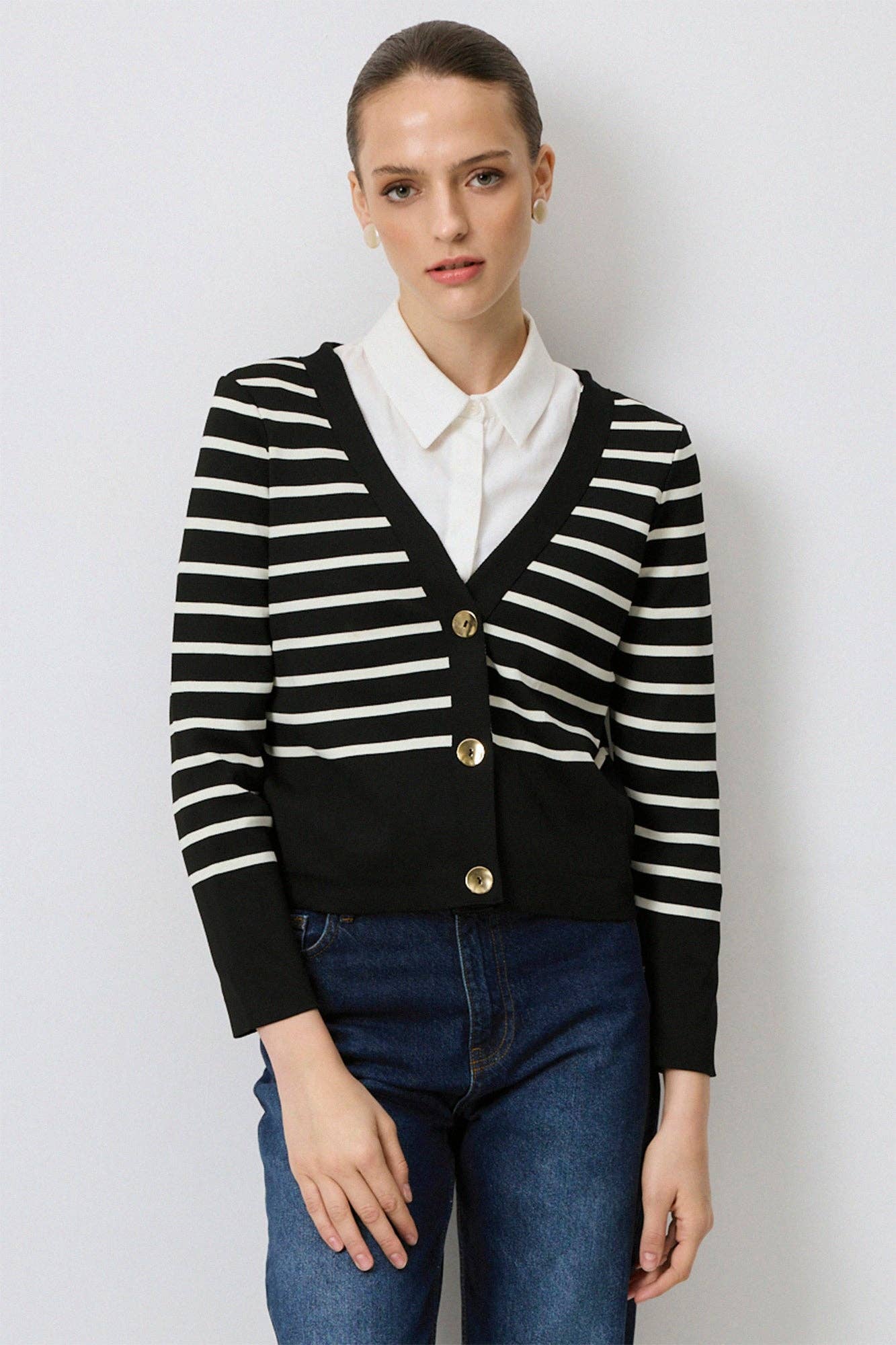 STRIPED SHORT KNIT CARDIGAN