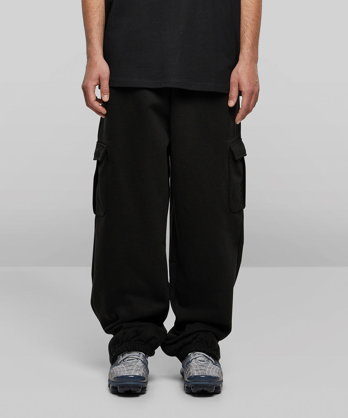 Build Your Brand 90s Cargo Sweatpants