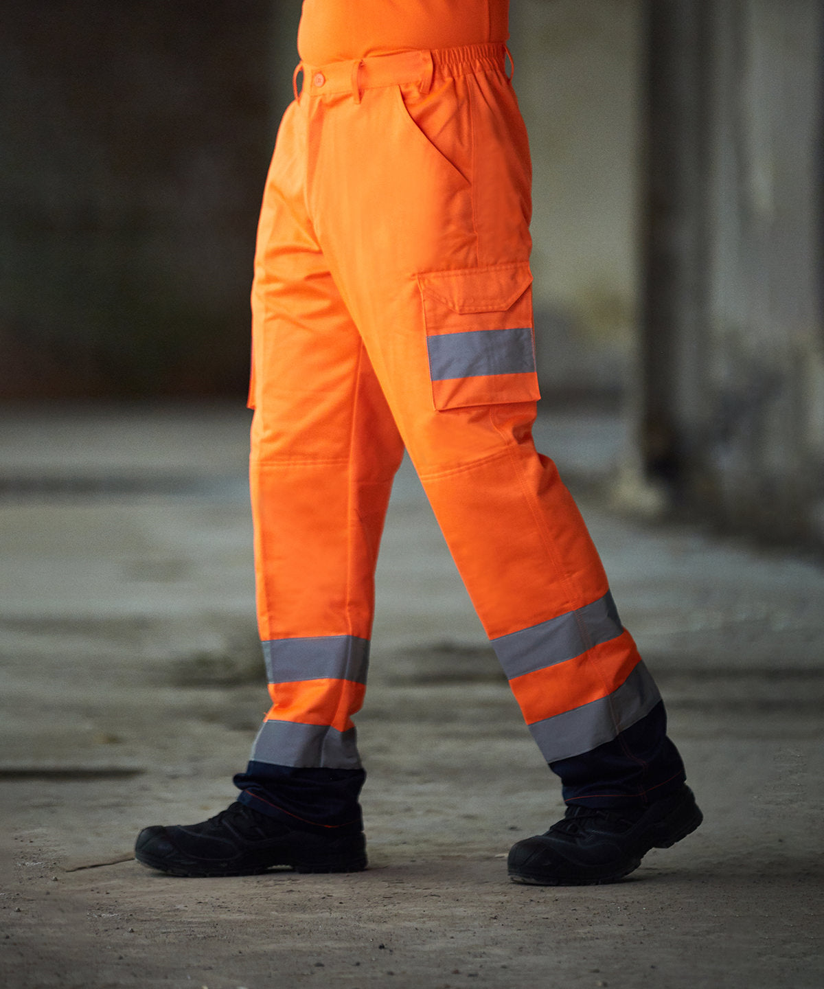 ProRTX High Visibility Cargo Trousers