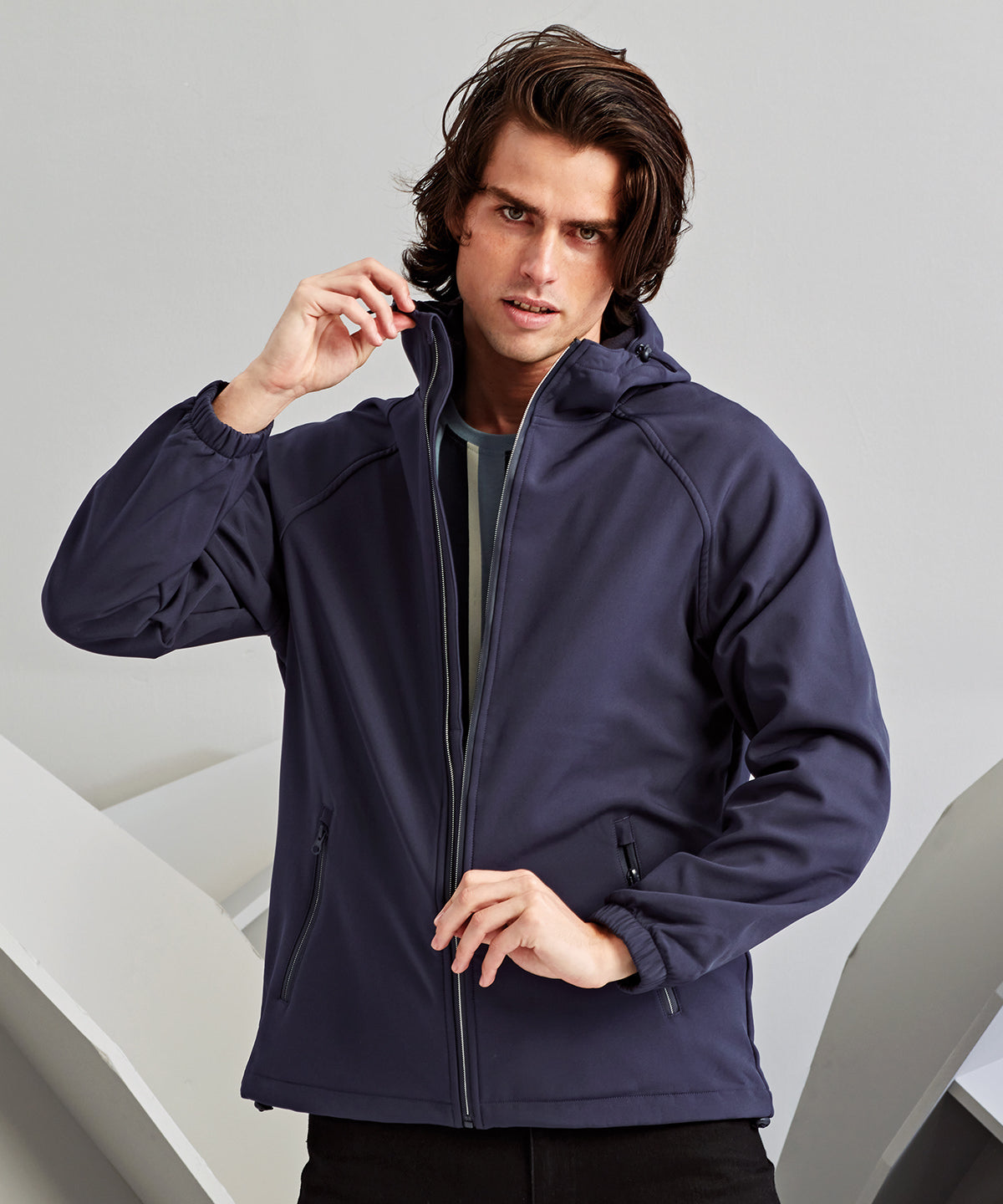 2786 Hooded 2-layer Softshell Jacket