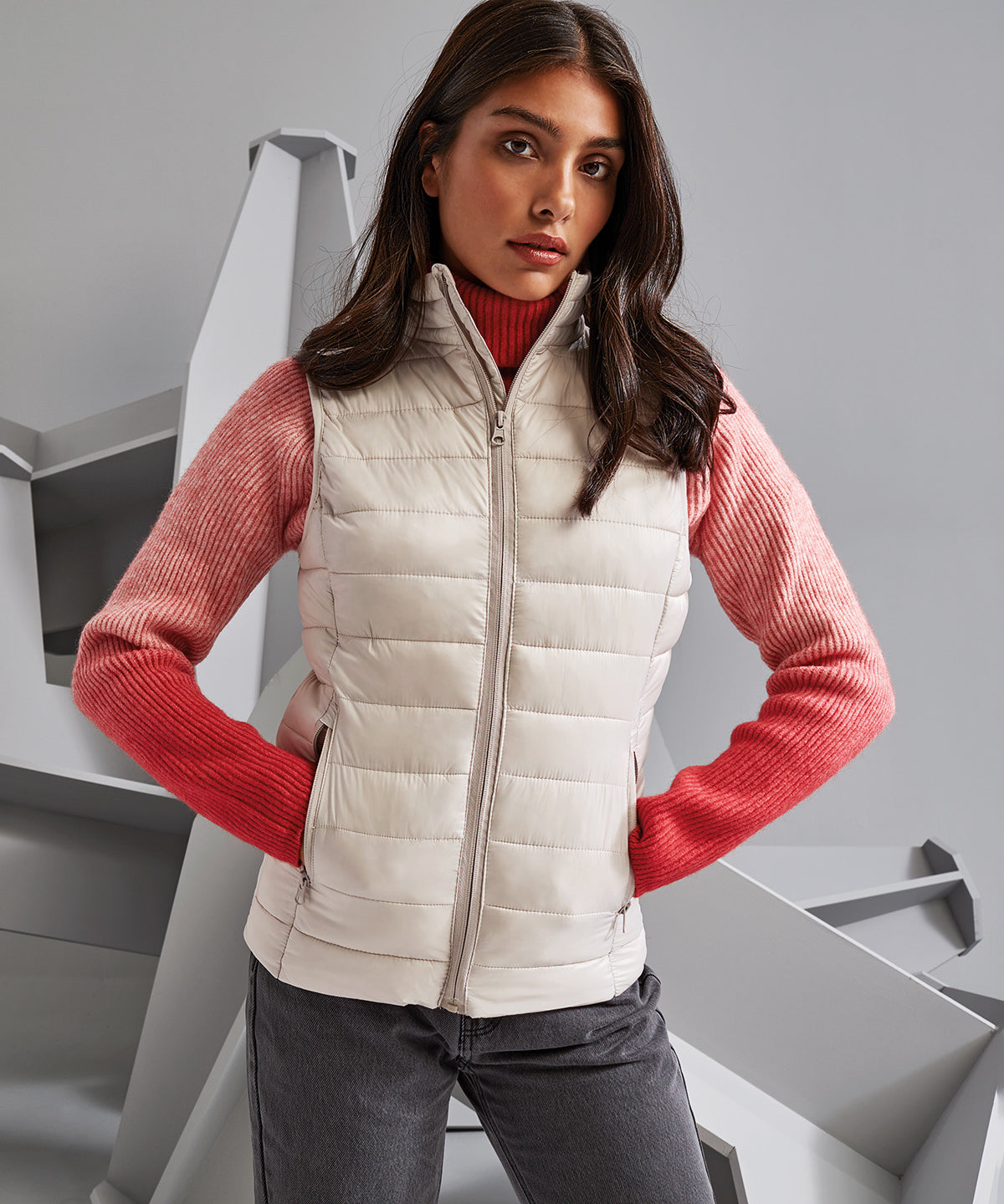 2786 Women's Terrain Padded Gilet